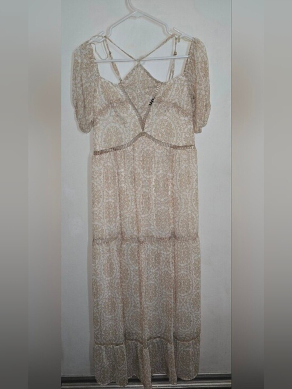 Boho Cream Paisley Maxi Dress Puff Sleeves-NWOT - Picture 7 of 11